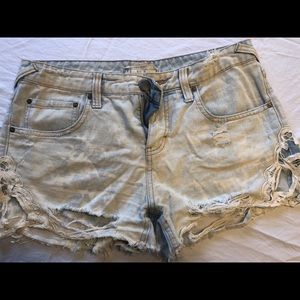 Free People Light-wash Lace Shorts